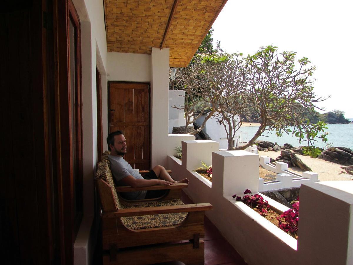 Njaya Lodge Nkhata Bay Exterior photo